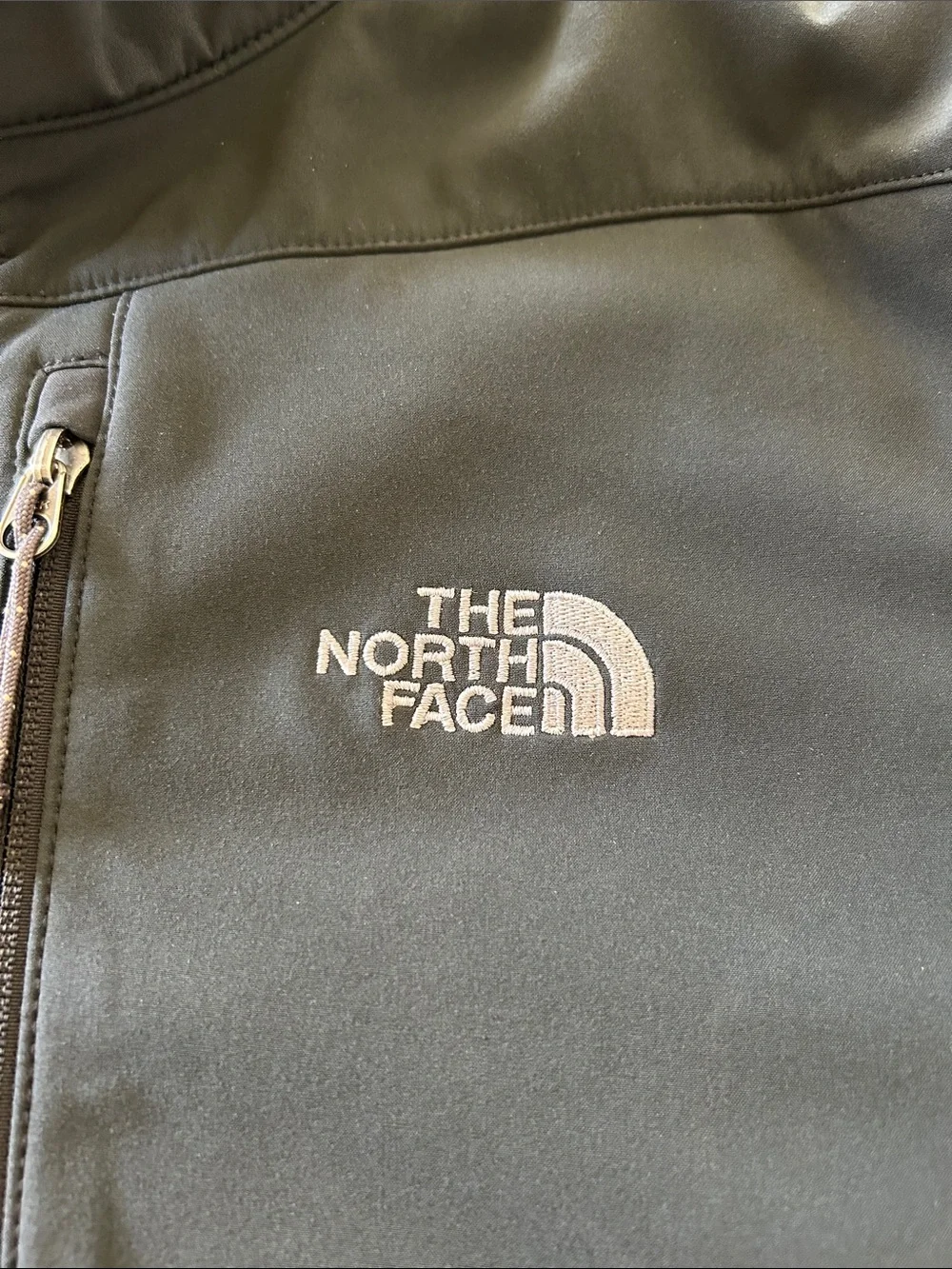 The North Face Men’s Black Apex Softshell Jacket
